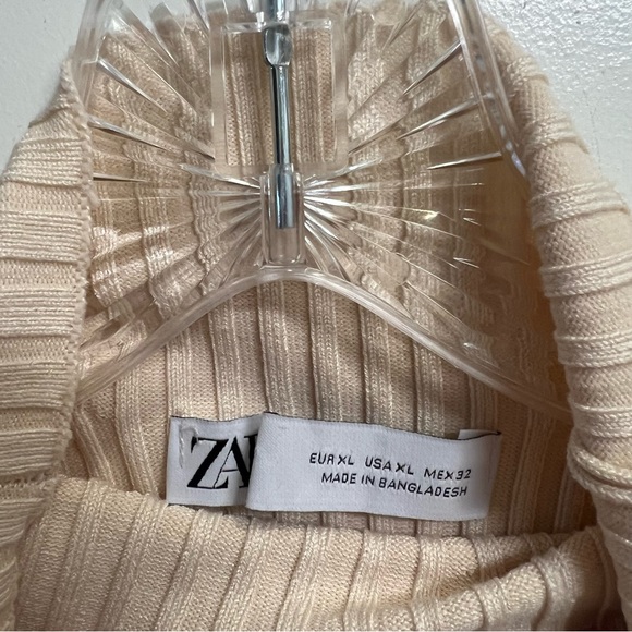 Zara Turtleneck Sweater Top Cream - Picture 3 of 4